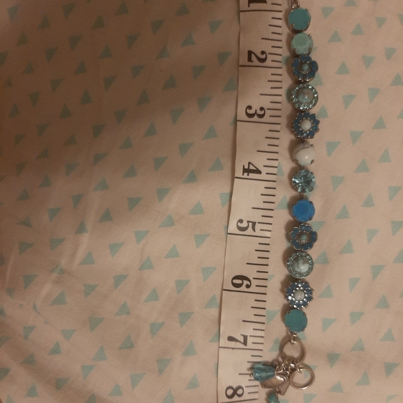 Necklace earrings bracelet set - Picture 7 of 8